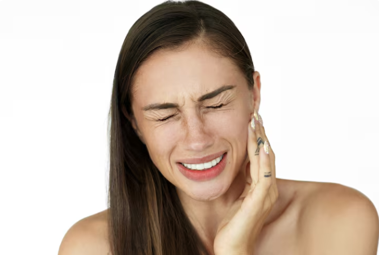 Щелкает челюсть при открывании рта: причины и лечение в Астане